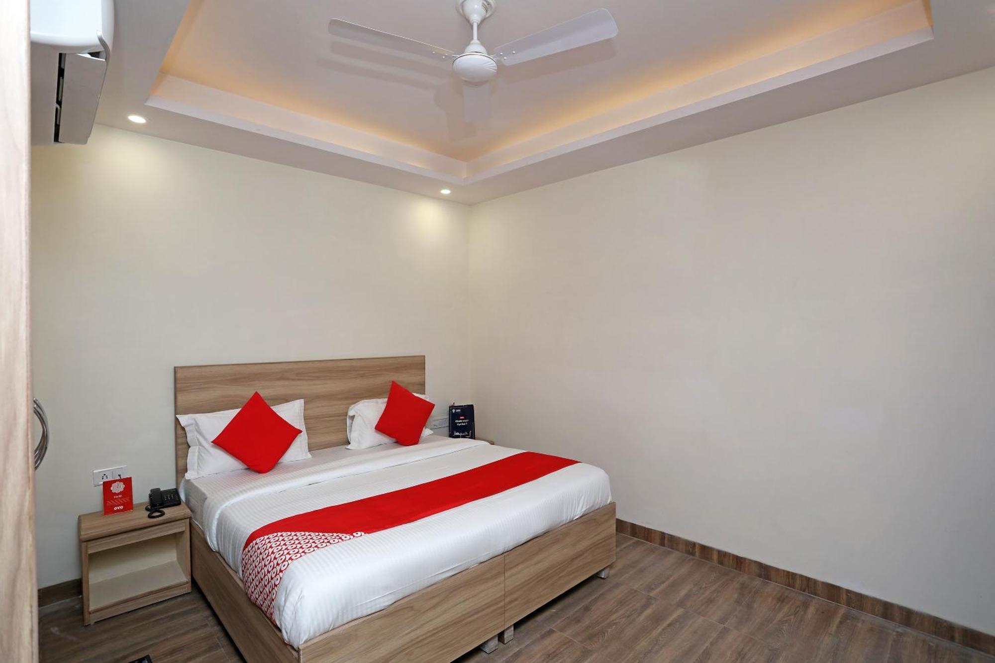 O The Dzire Hotel 3*