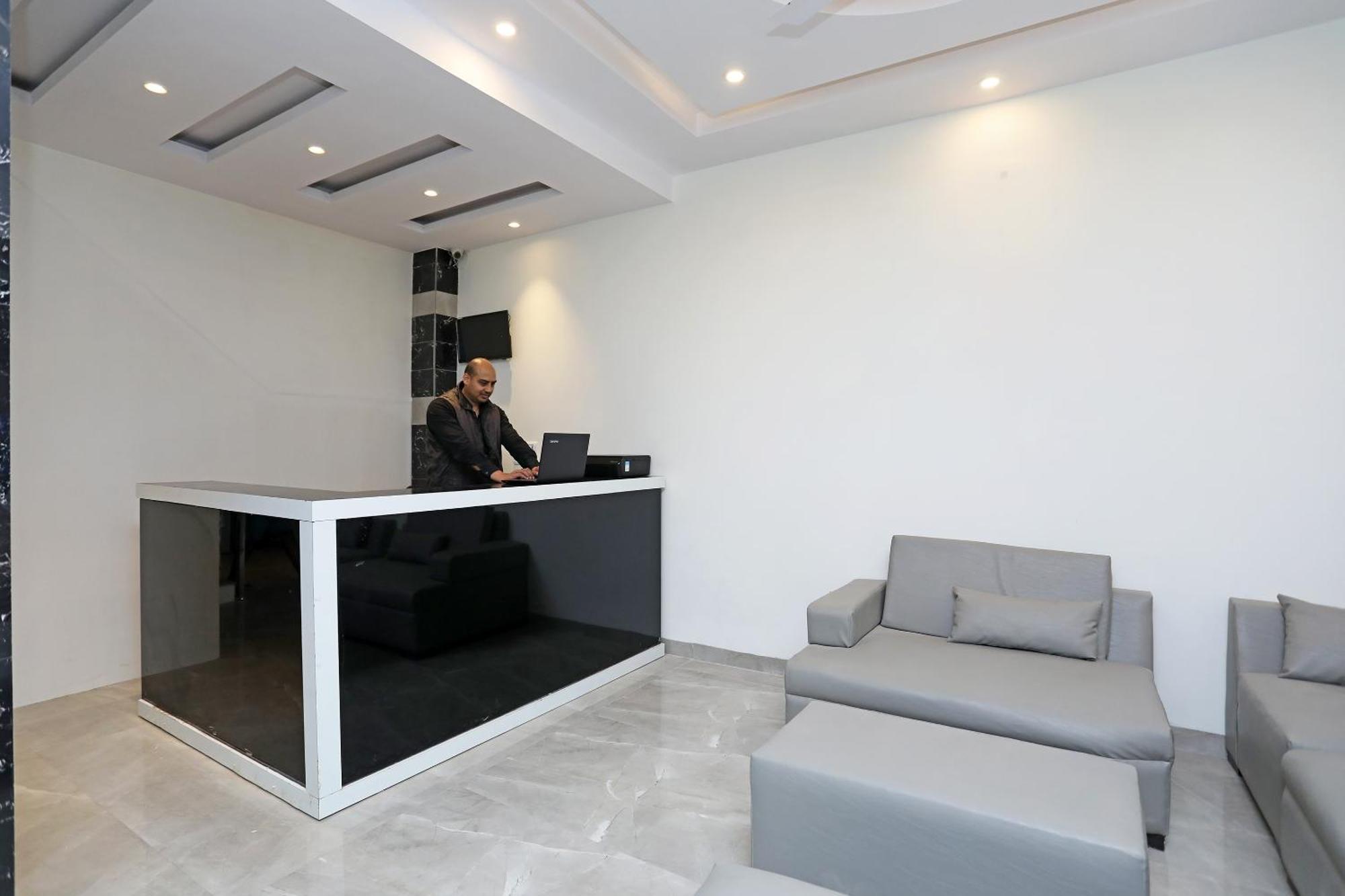 Hotel O The Dzire New Delhi